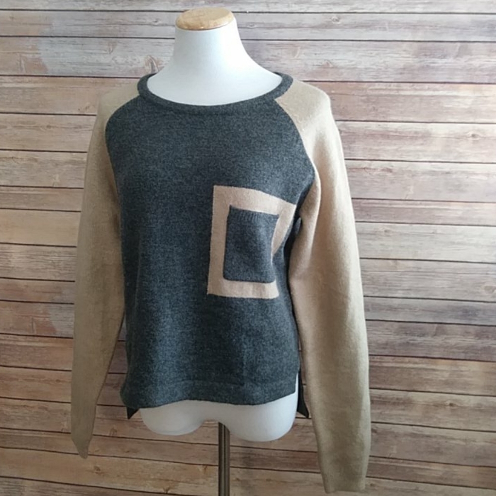 Anthropologie THML Sweater Size Small
